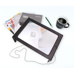 Lupa soczewka Fresnela 2,5x do czytania z podświetleniem LED