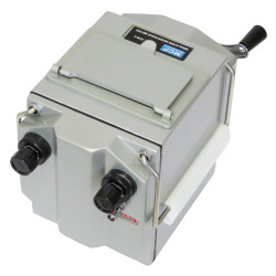 ZCB-4/1010T/W Induktorowy miernik rezyst. izolacji 1000V 0~1000MOhm + walizka